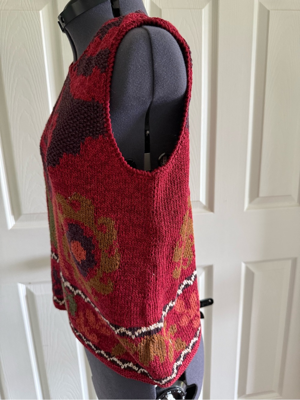 Peruvian Connection Red Multicolor Patterned V-Neck Sweater Vest - Picture 5 of 9